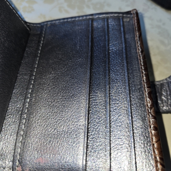 Floral Embossed Leather  Wallet - Brown and Green - Picture 3 of 7